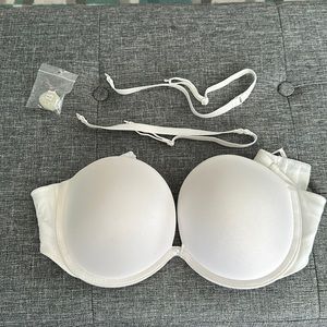 White strapless plunge push-up bra 34C with white and clear removable straps